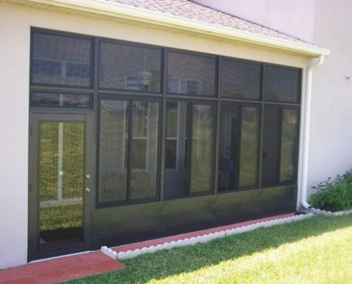 Screen Enclosures for Hurricane-Prone Areas